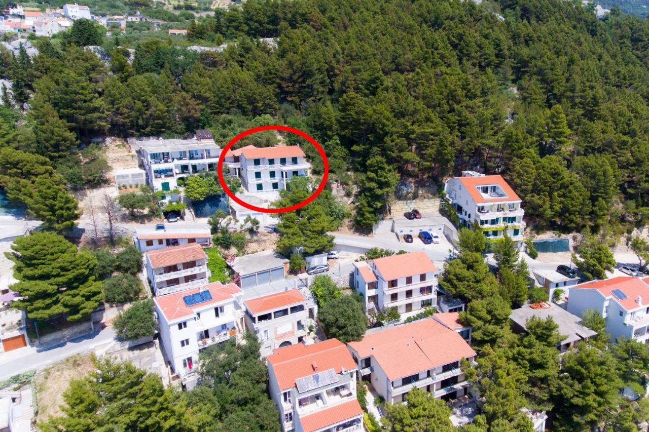 Apartments With A Parking Space Brela, Makarska - 6043 Buitenkant foto